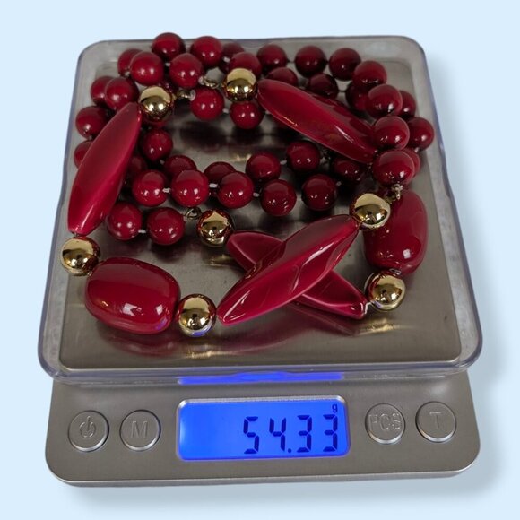 (2/$20) Vintage Red Beaded Necklace - Picture 6 of 6